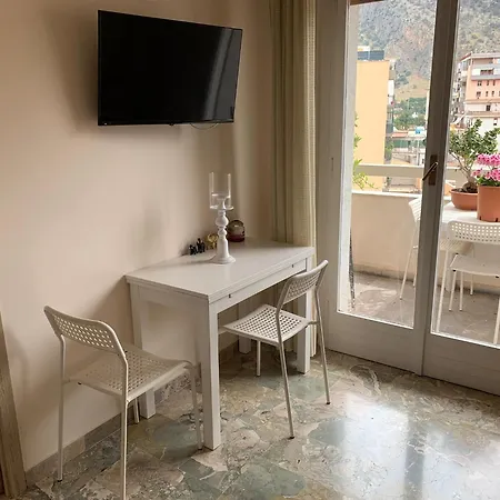 A Casa Di Giovi Palerme